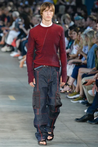 Look 47